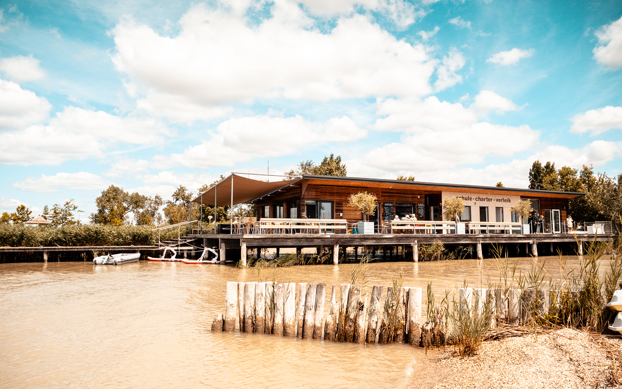 Schulsportwohcen am See - Neusiedler